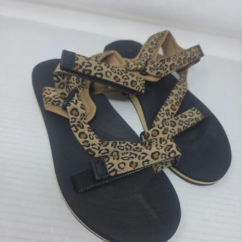 Leopard Strappy Sandals Womens 39 Black Tan Animal Print Sporty Gorpcore 808
